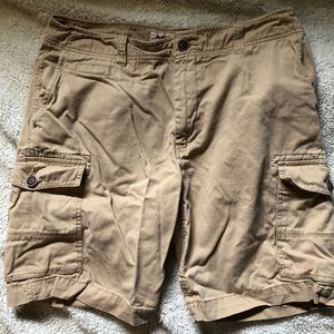 Arizona cargo shorts size 34